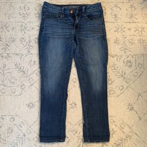 American Eagle Outfitters Women’s Straight Leg Dark Blue Jeans